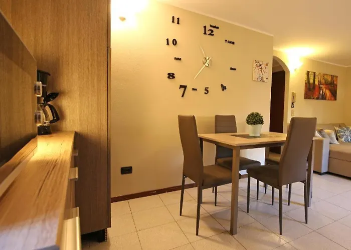 San Giovanni Apartment *